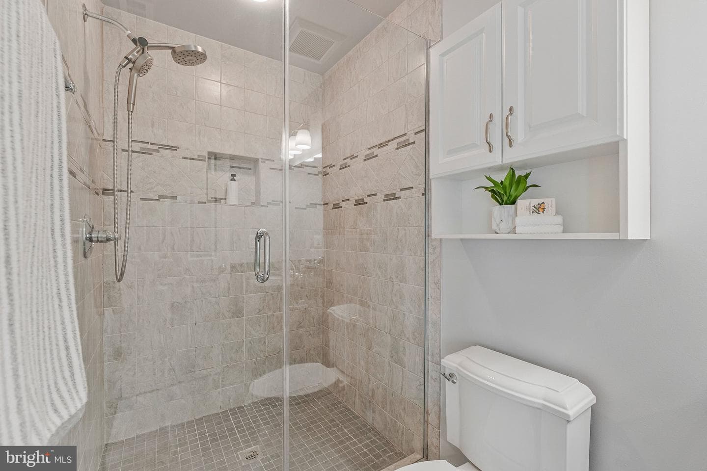 8611 Brook Road photo 62
