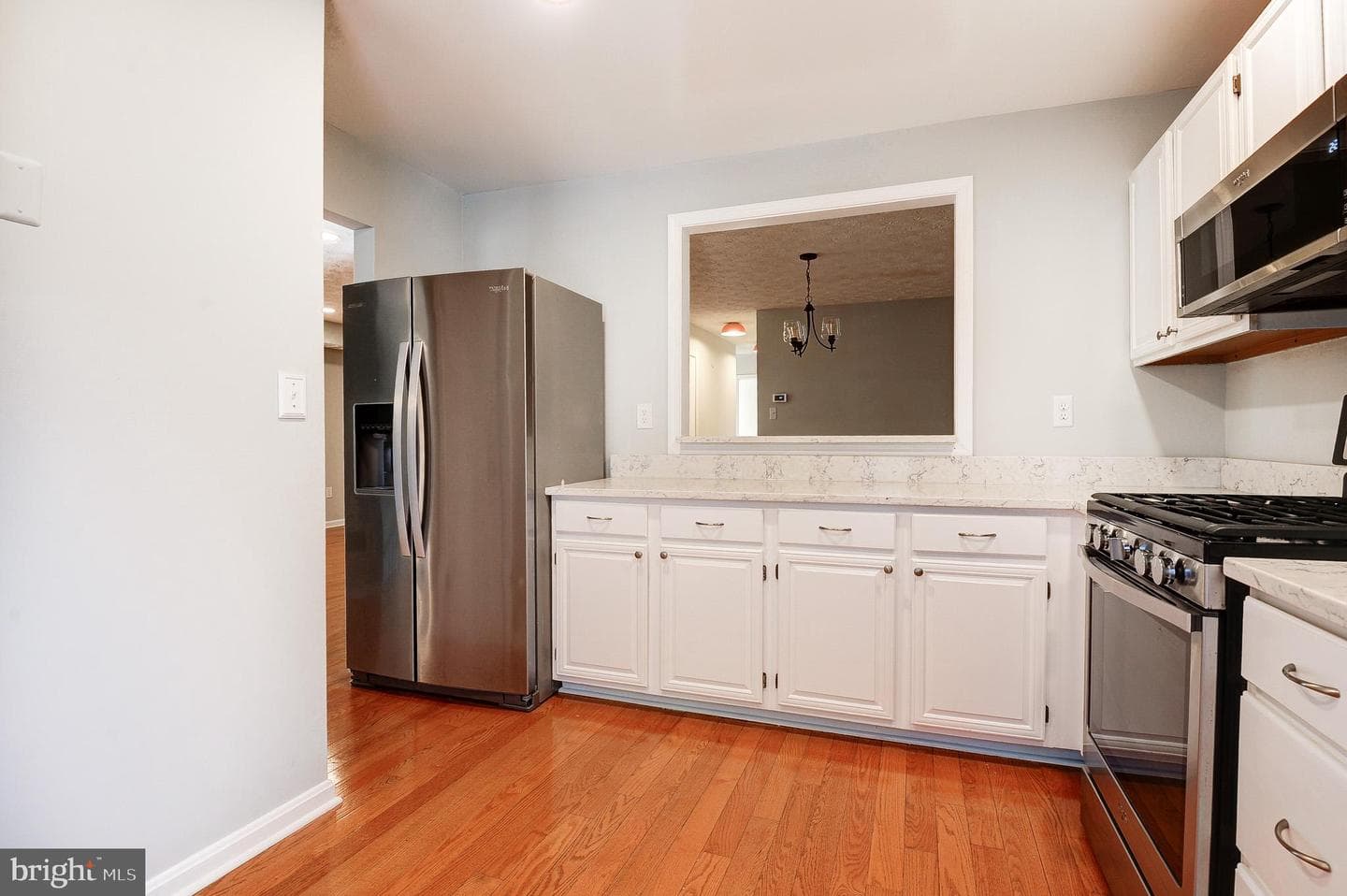 10087 Oakton Terrace Road photo 7