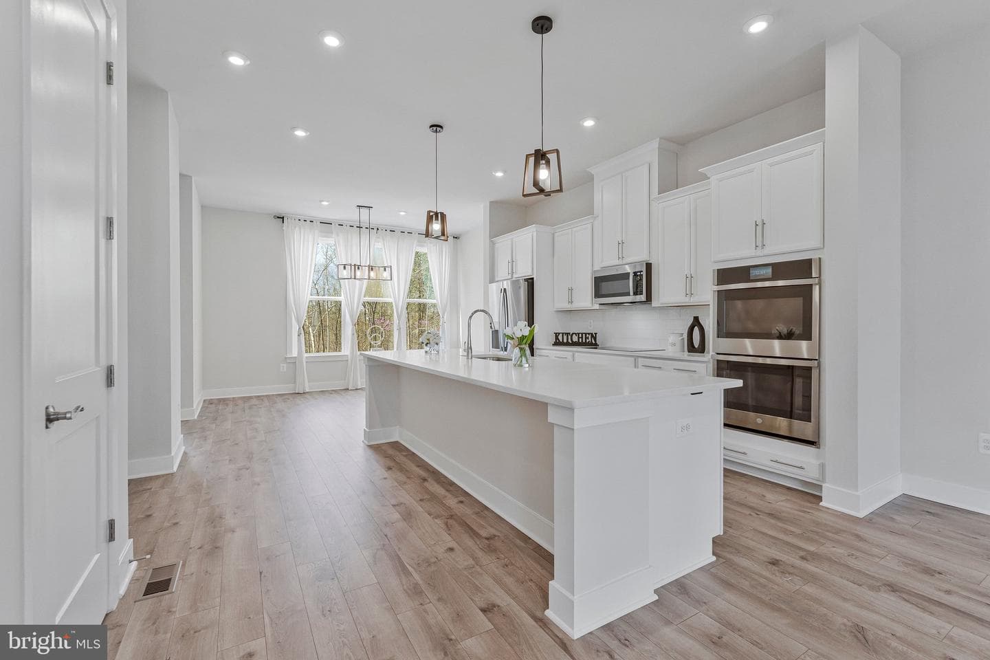 2491 Liberty Loop photo 13
