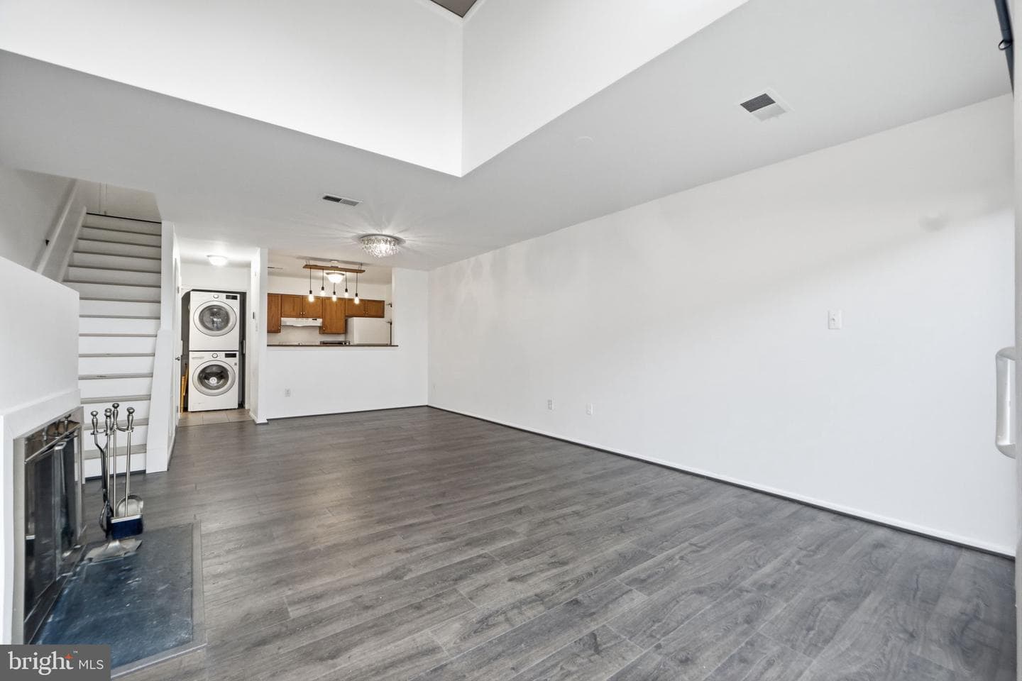 3914 Woodhue Place #6 photo 2