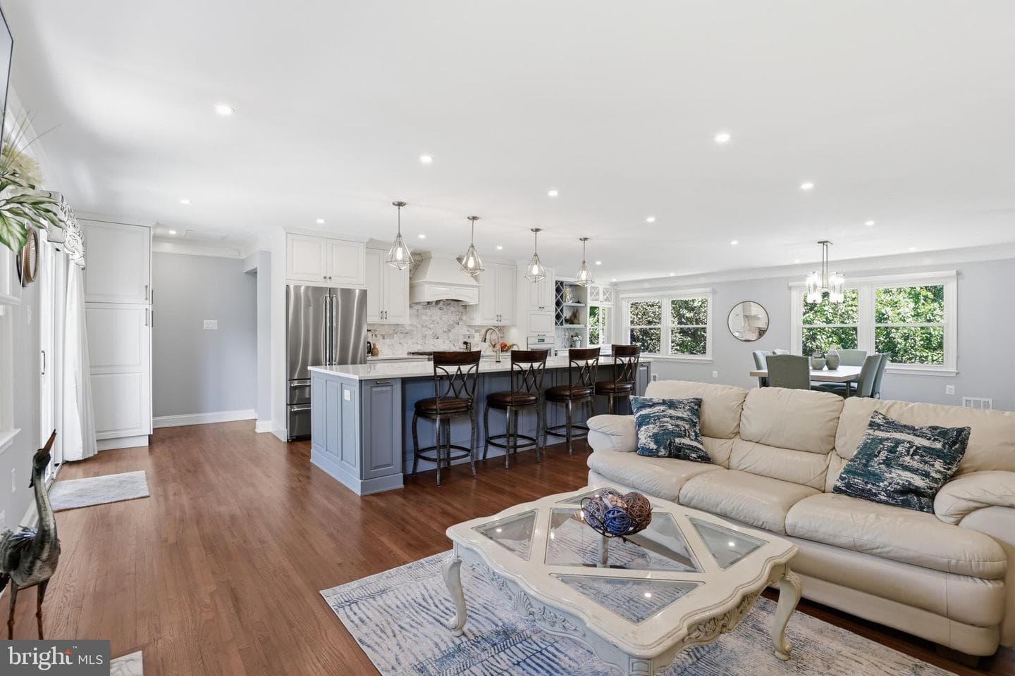 10106 Nadine Drive photo 6