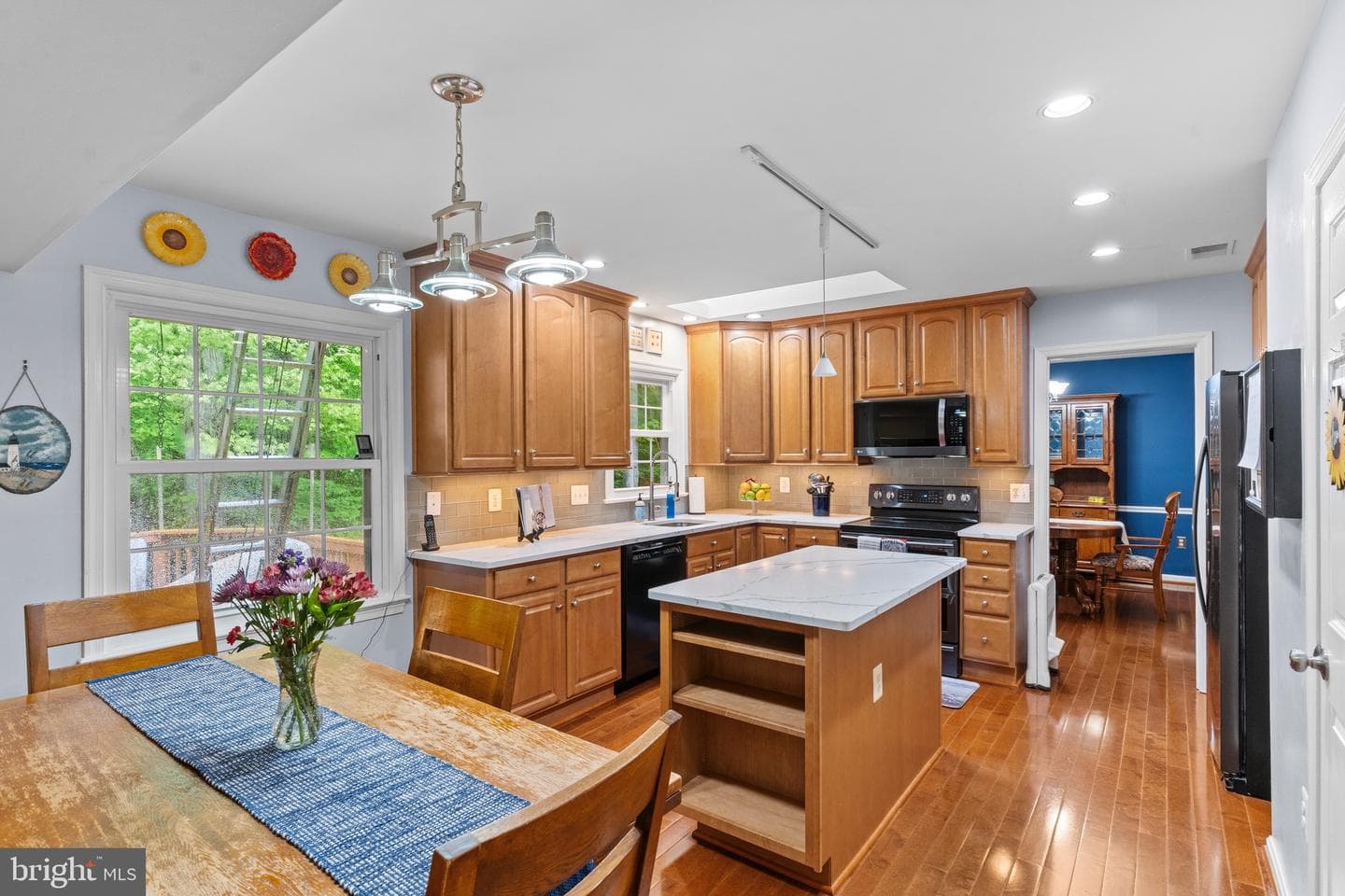 7710 Wilbur Court photo 4