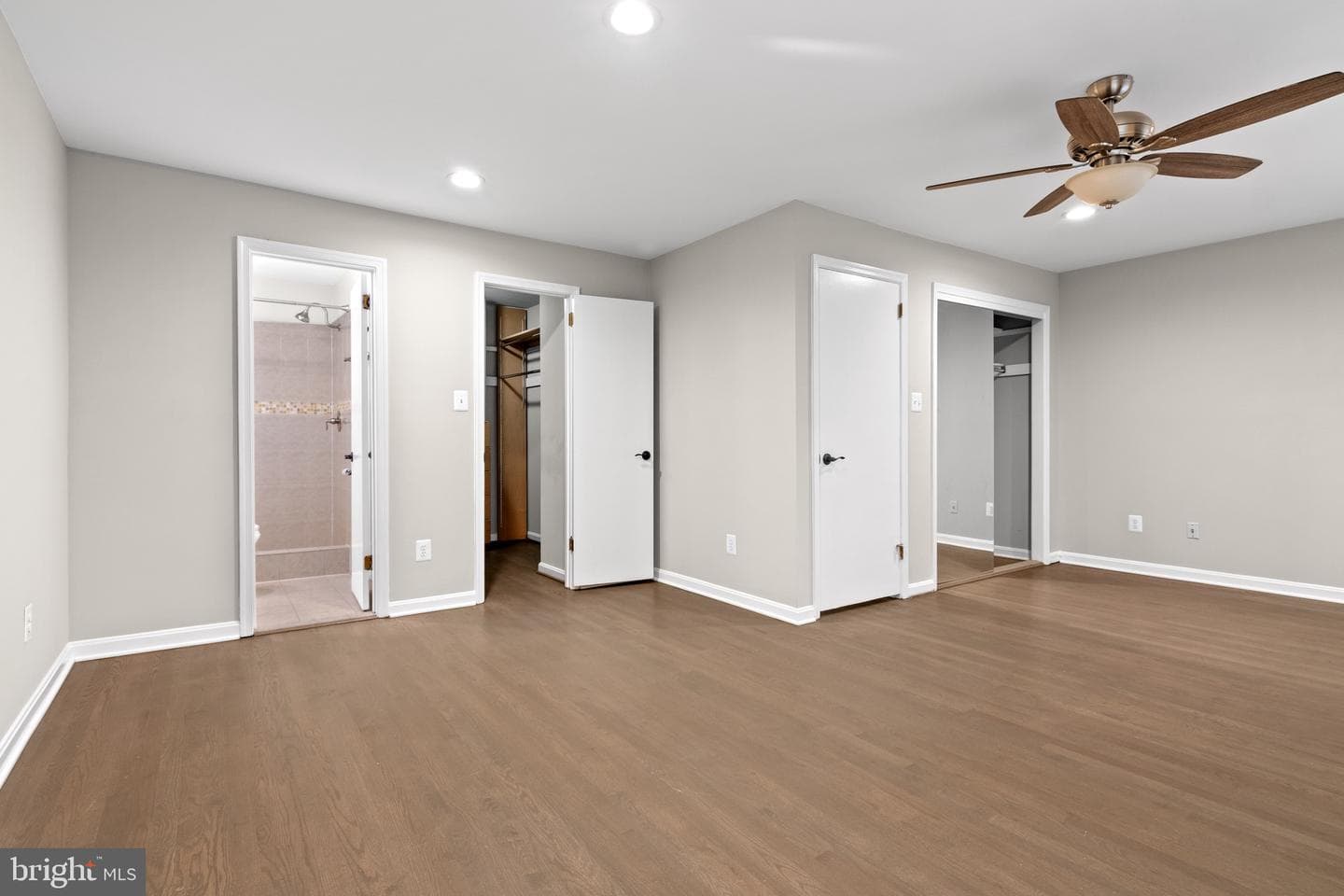 4727 Exeter Street photo 14