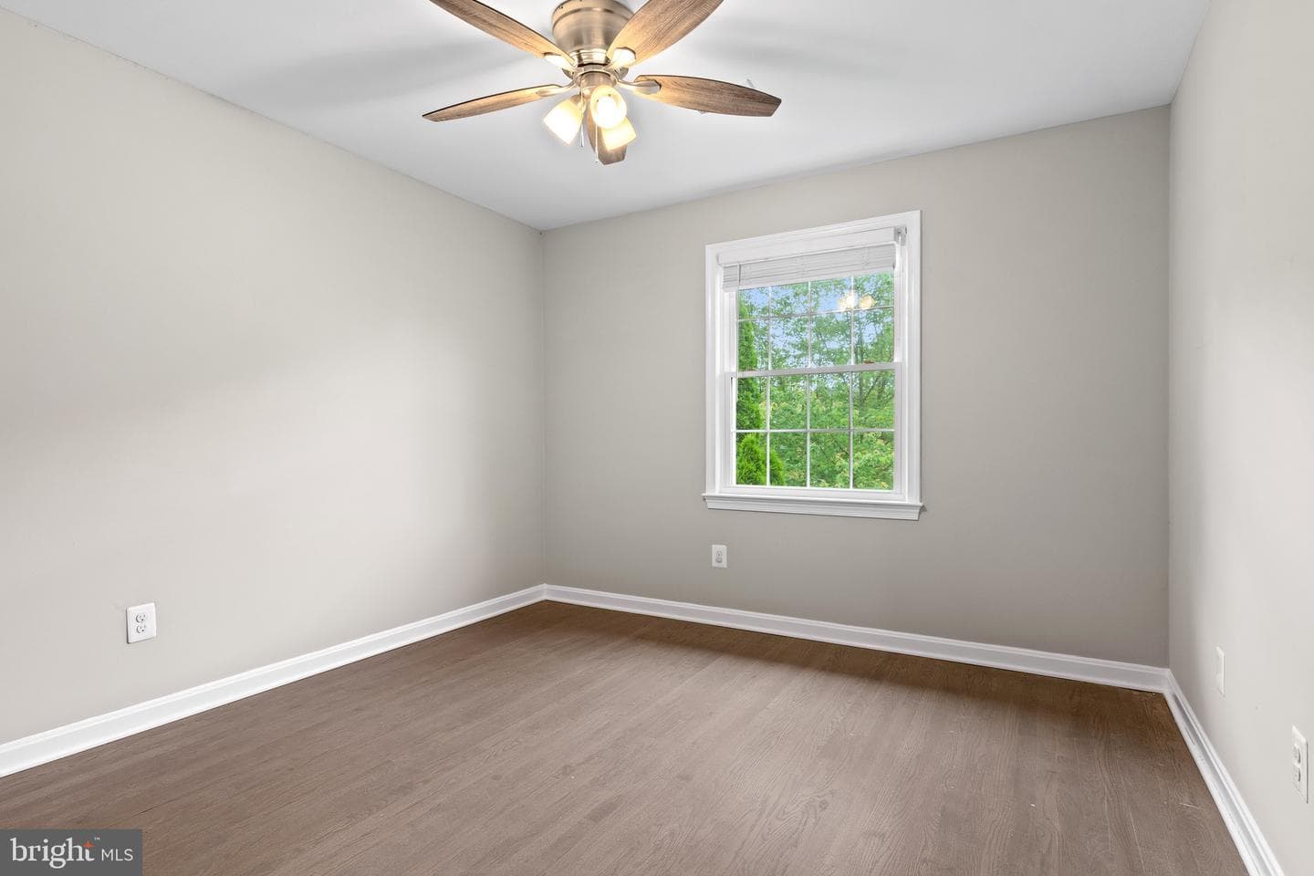 4727 Exeter Street photo 19