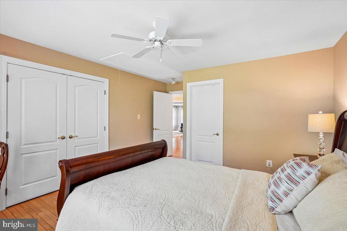 8220 Roseland Drive photo 49