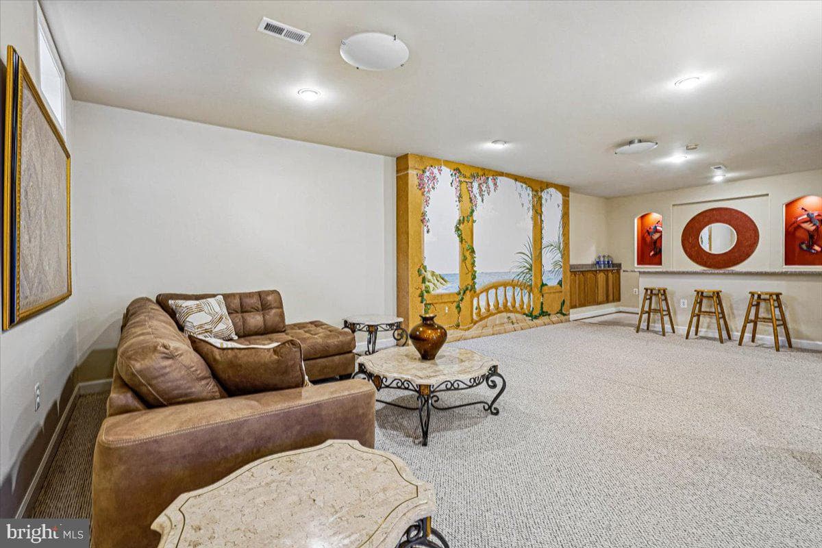 8220 Roseland Drive photo 59