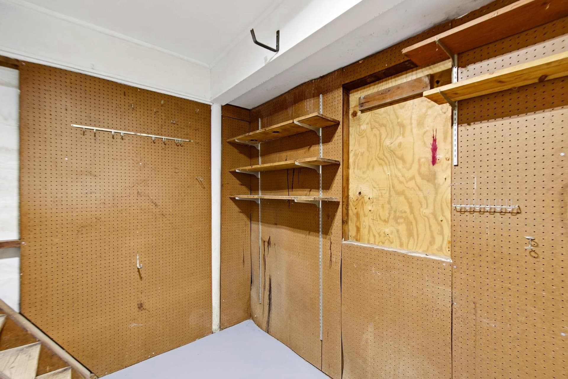 7708 Jansen Drive photo 37