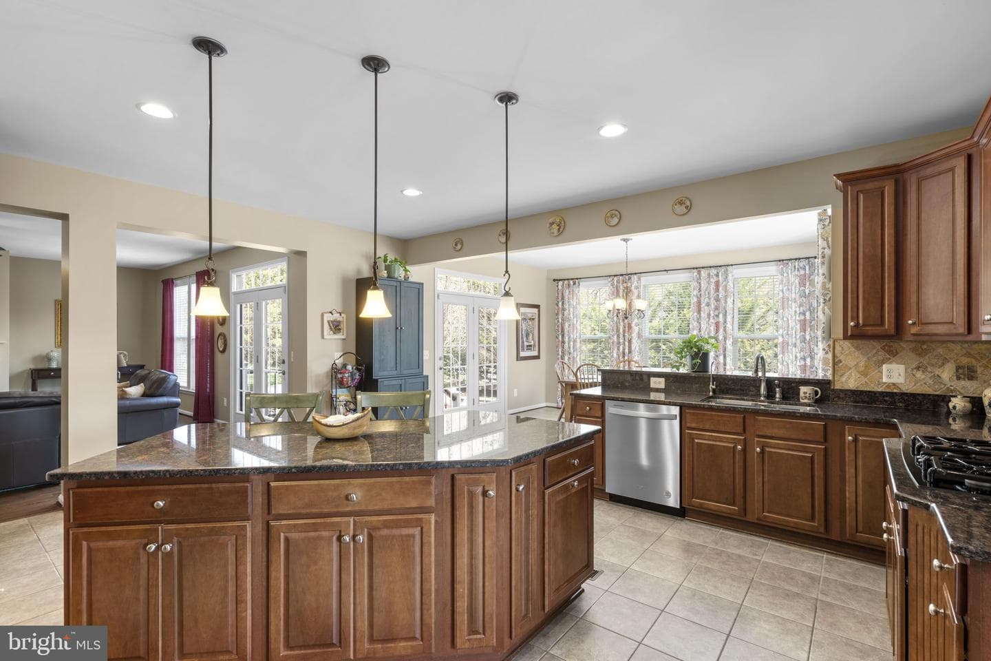 9323 Castle Hill Road photo 16