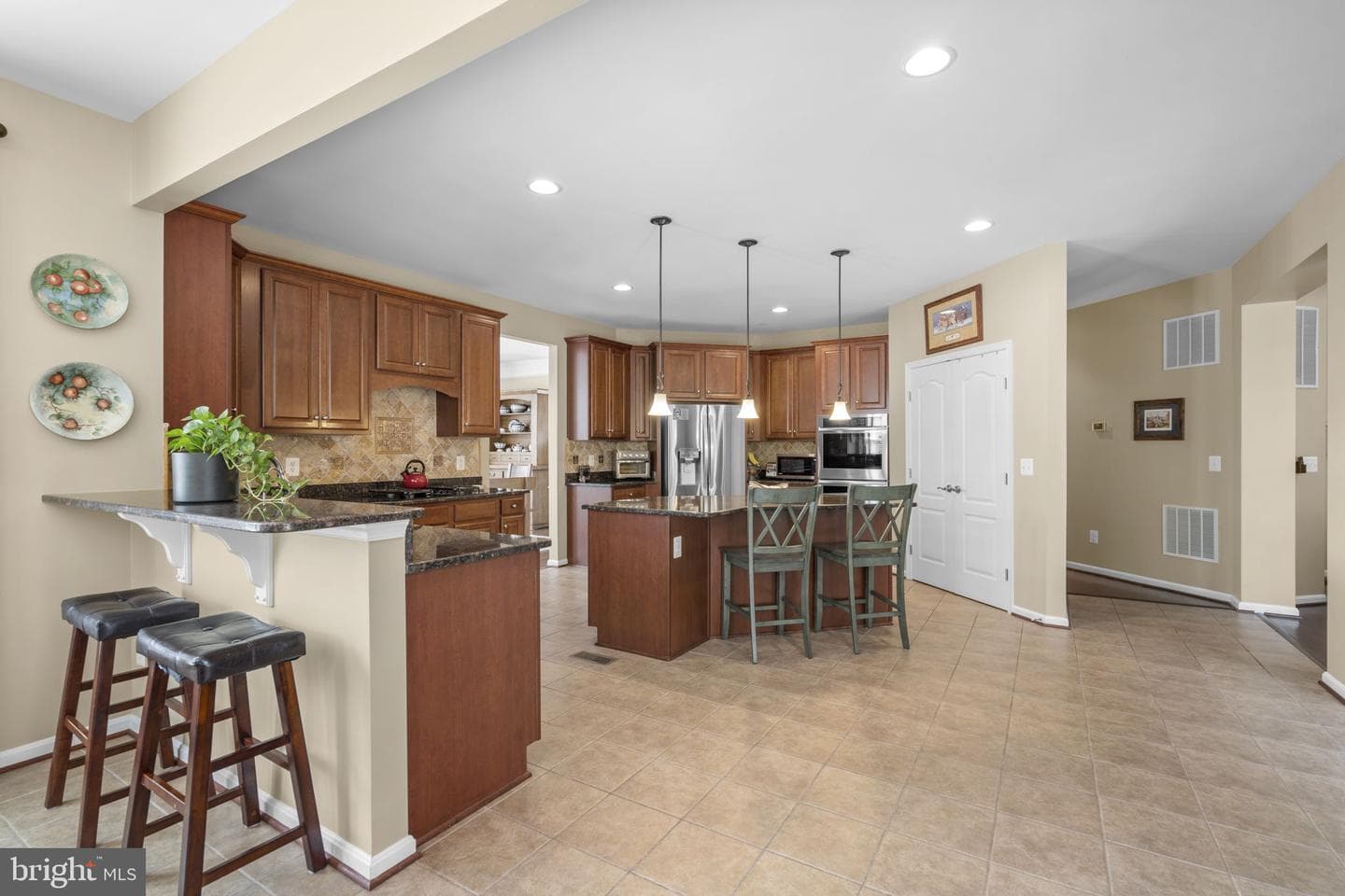 9323 Castle Hill Road photo 22