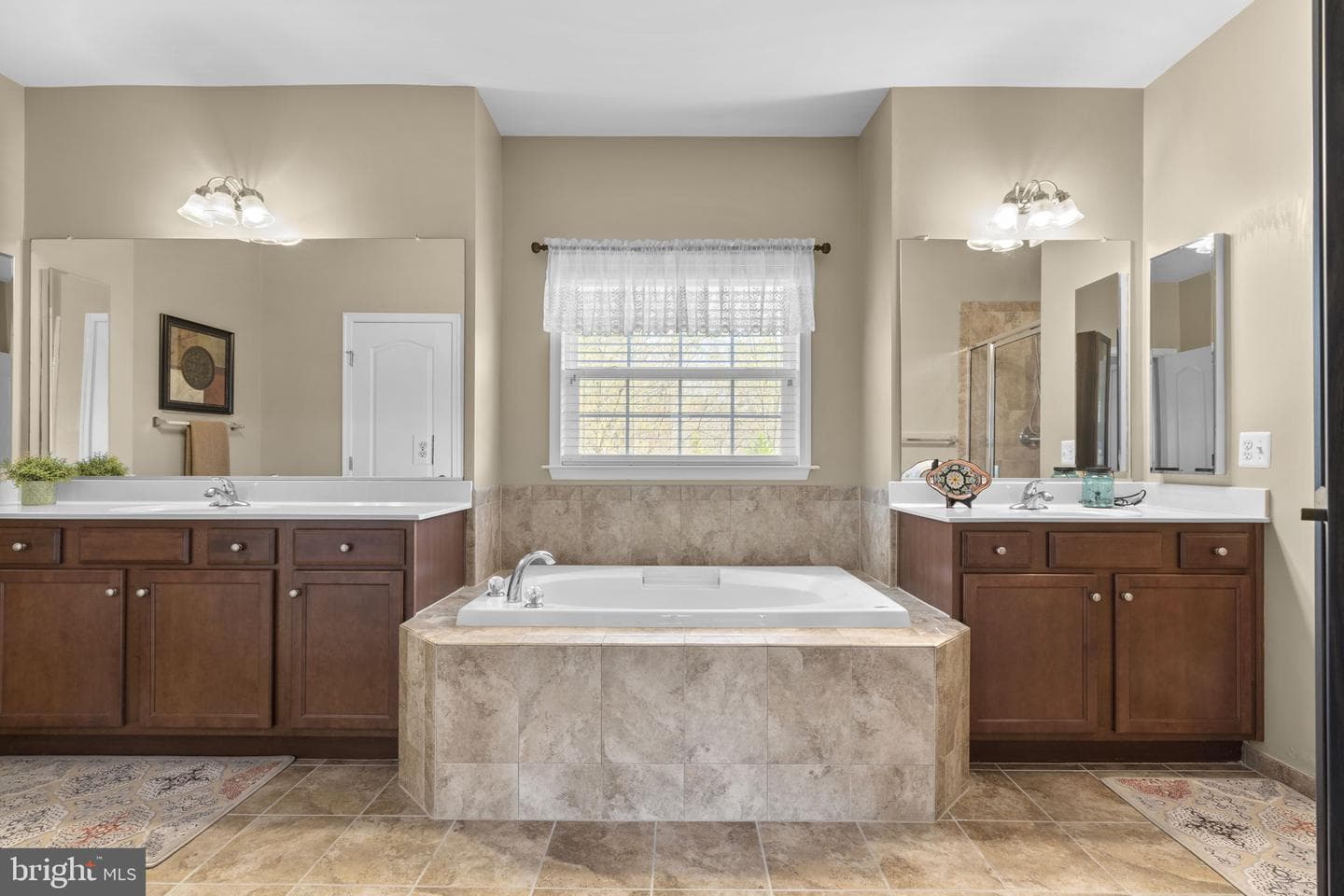 9323 Castle Hill Road photo 41