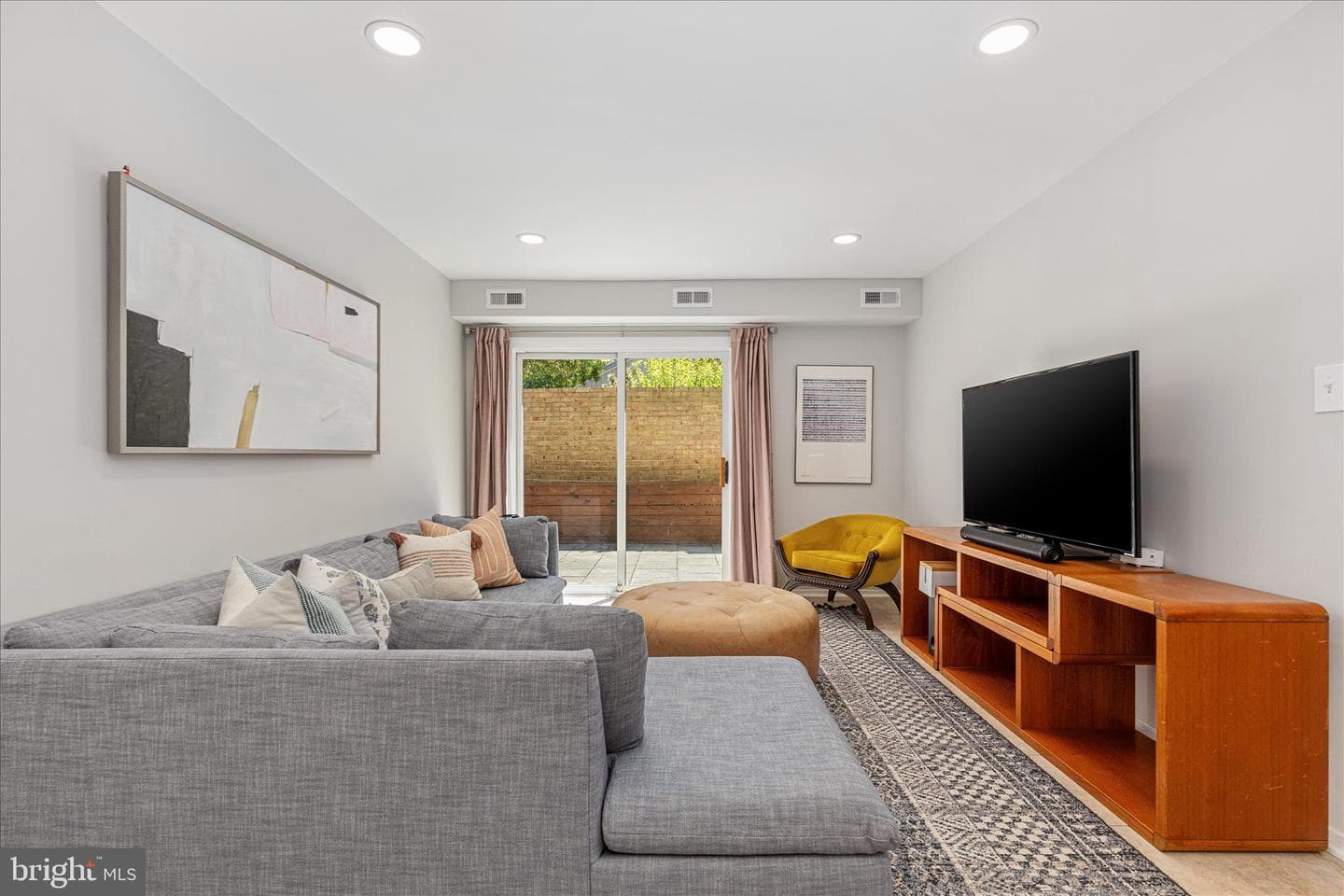 12108 Quorn Lane photo 8