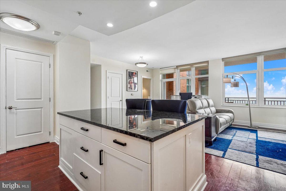 8220 Crestwood Heights Drive #1603 photo 5