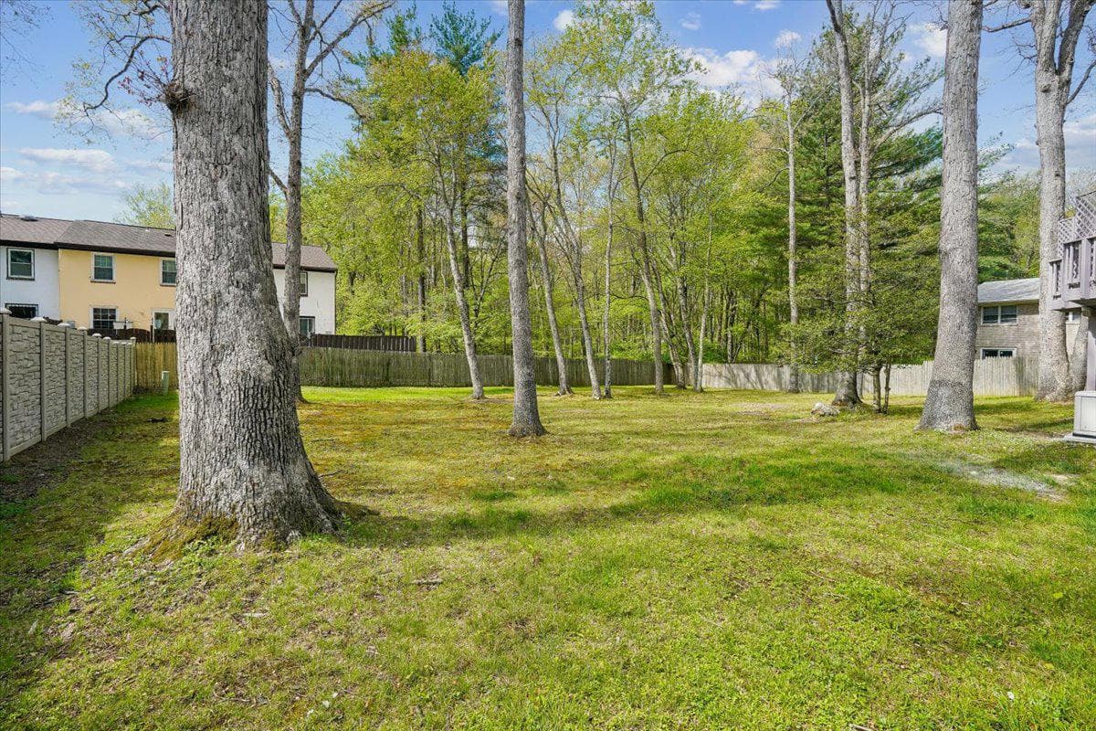 8913 Bluegate Drive photo 40