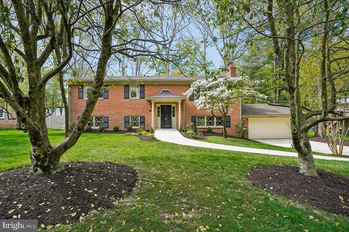 8913 Bluegate Drive photo 43