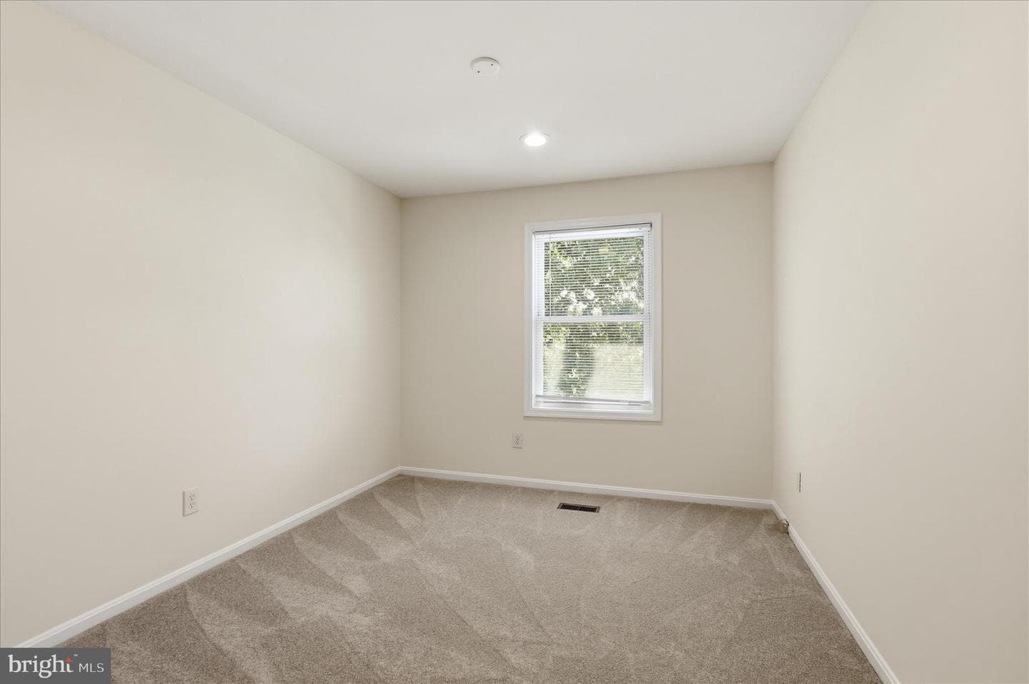 6124 Old Brentford Court photo 24