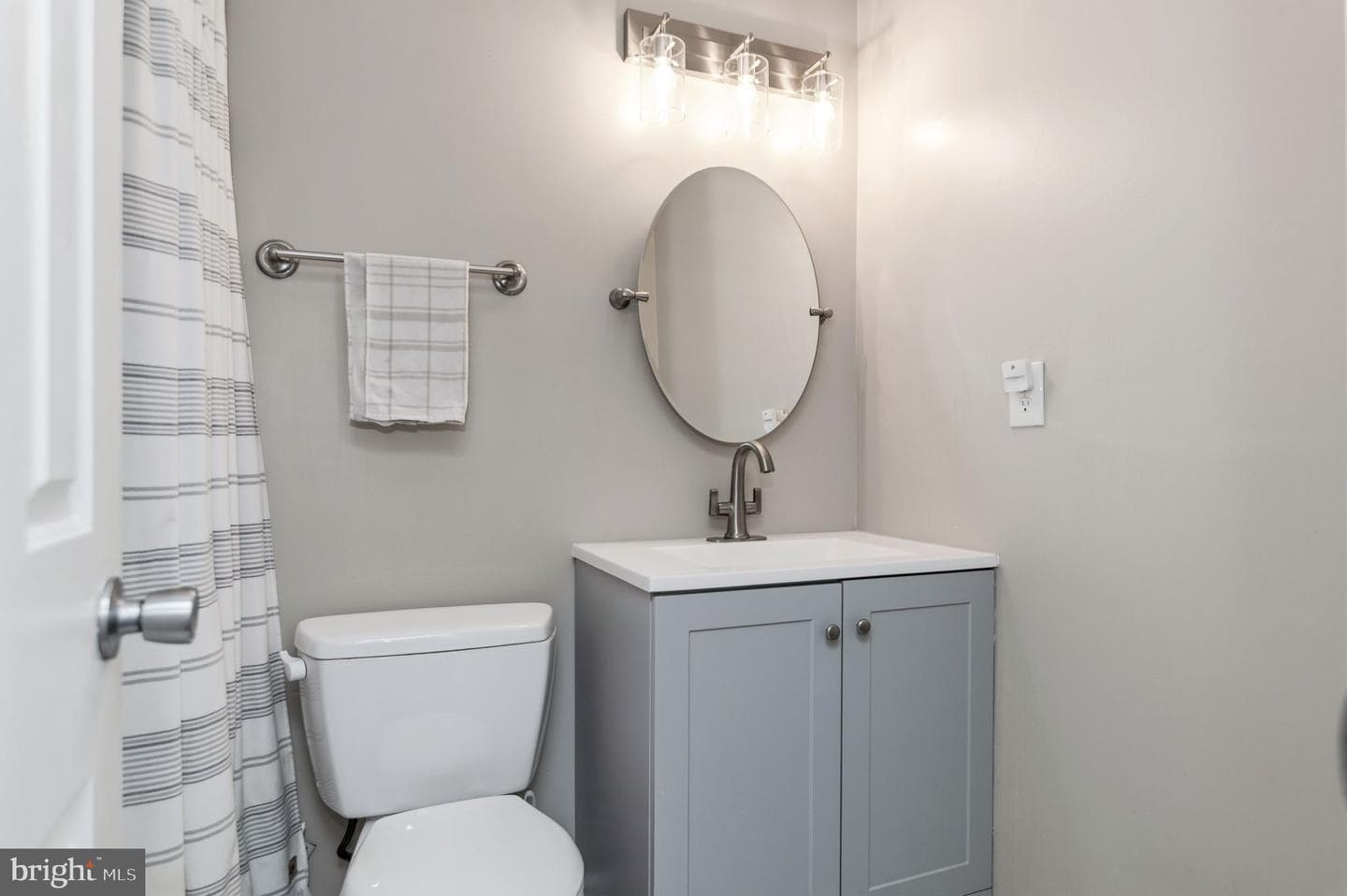 7391 Stream Way photo 24