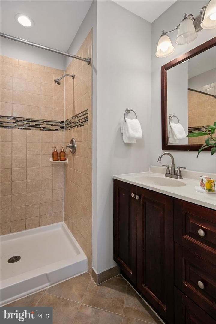 7813 Wintercress Lane photo 34