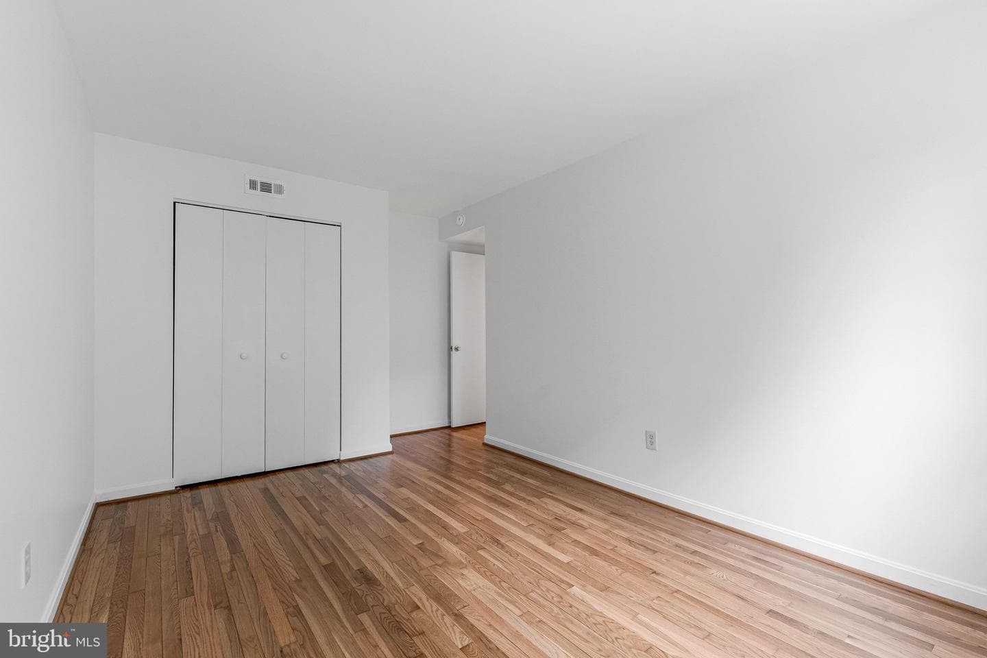 309 Center Street N photo 29
