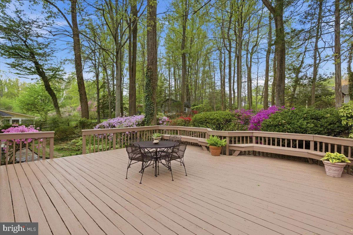 4326 Duncan Drive photo 2