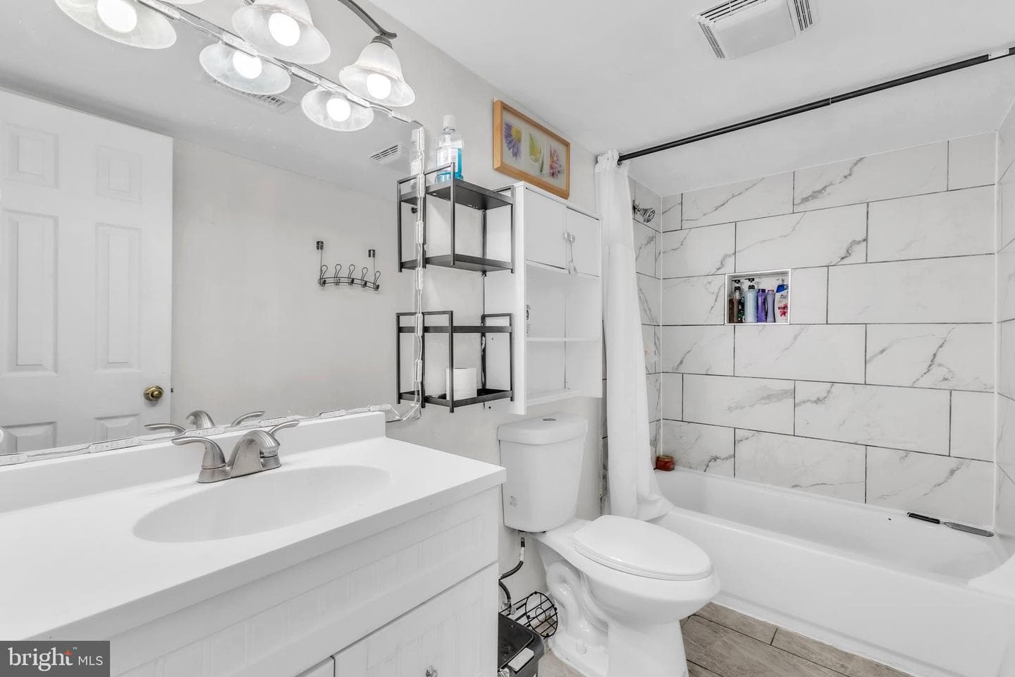 1502 Hiddenbrook Drive photo 17
