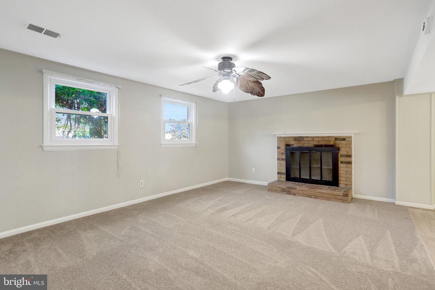 7800 Hayfield Road photo 38