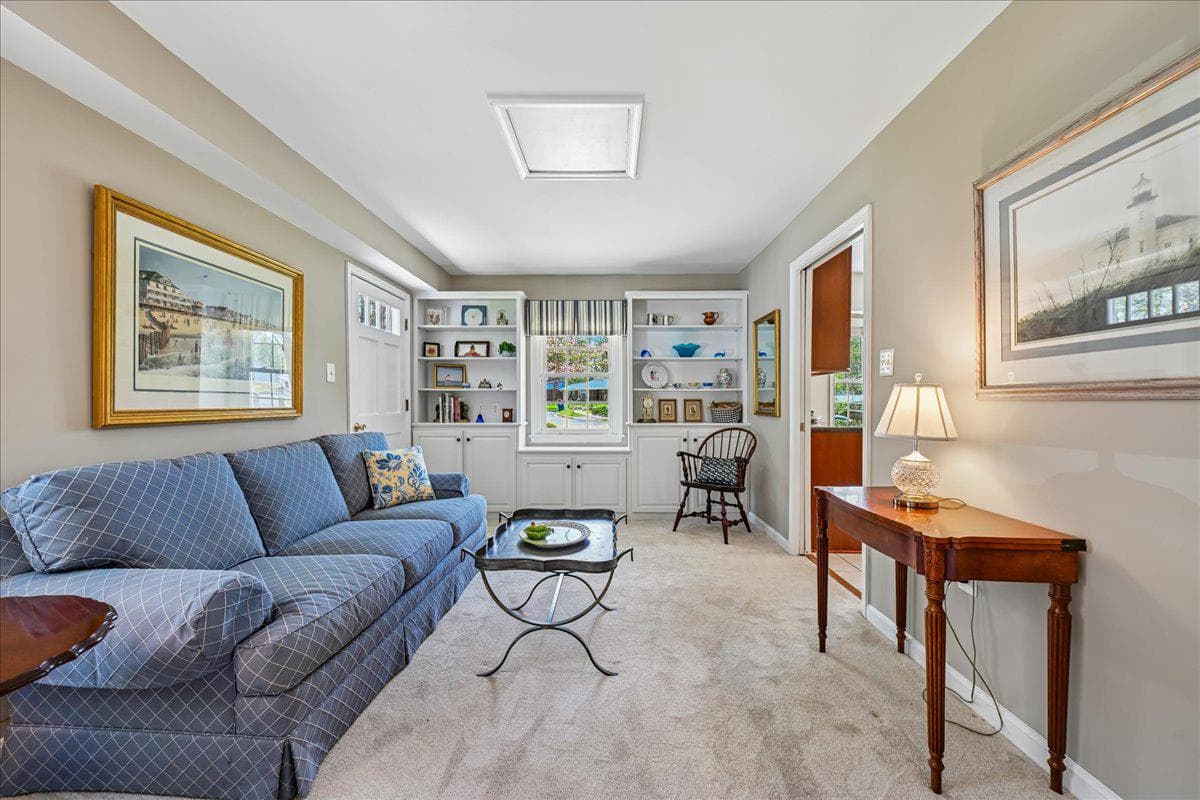 8722 Higdon Drive photo 24
