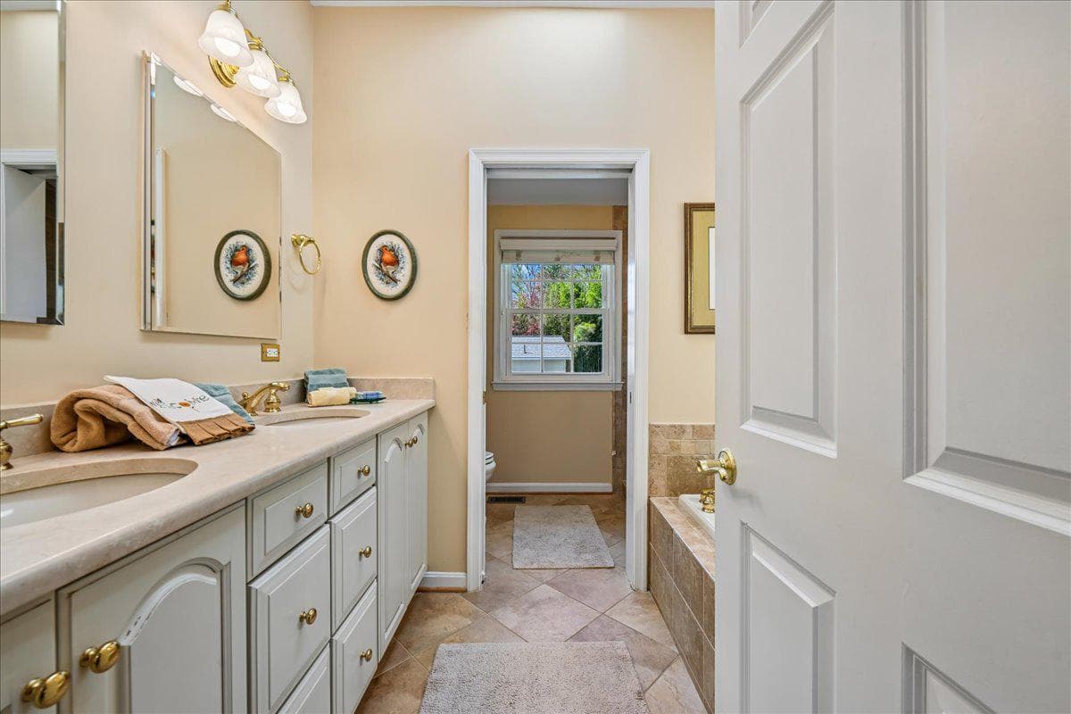 8722 Higdon Drive photo 33