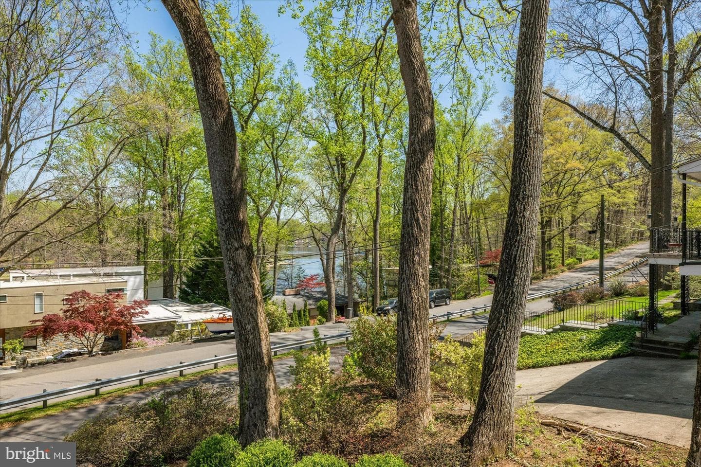 6439 Lakeview Drive photo 12