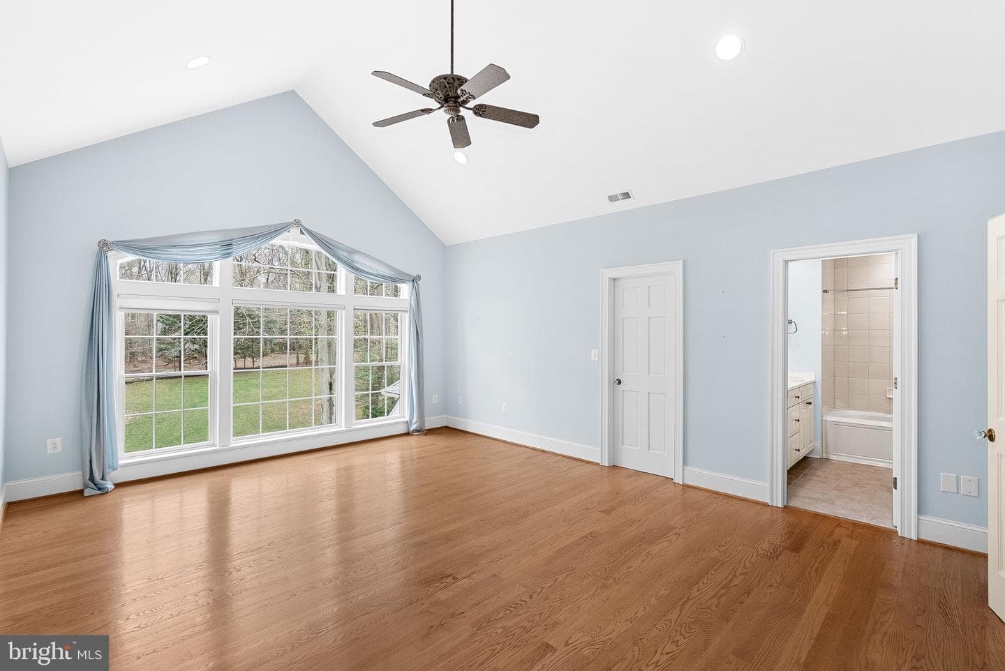 11913 Chapel Road photo 91