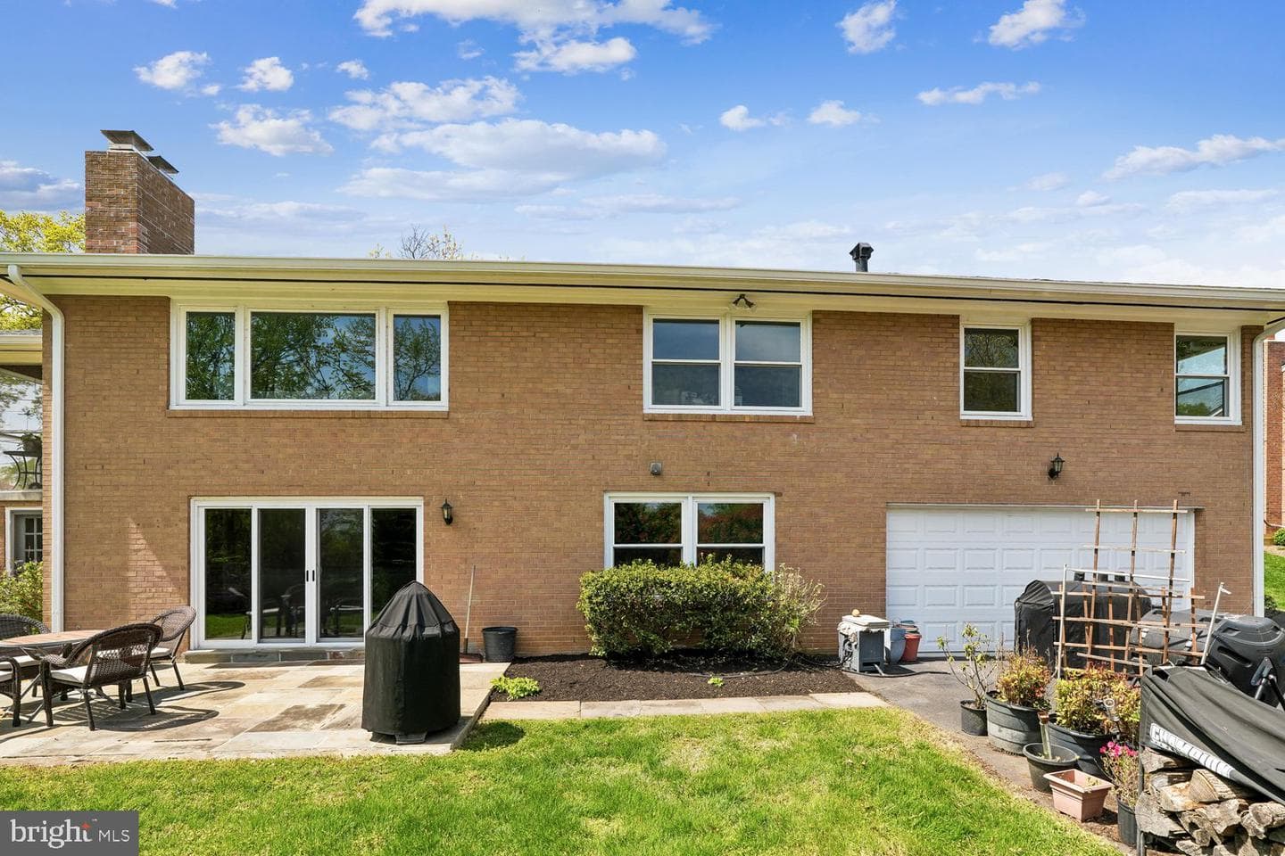 7407 Gatewood Court photo 2
