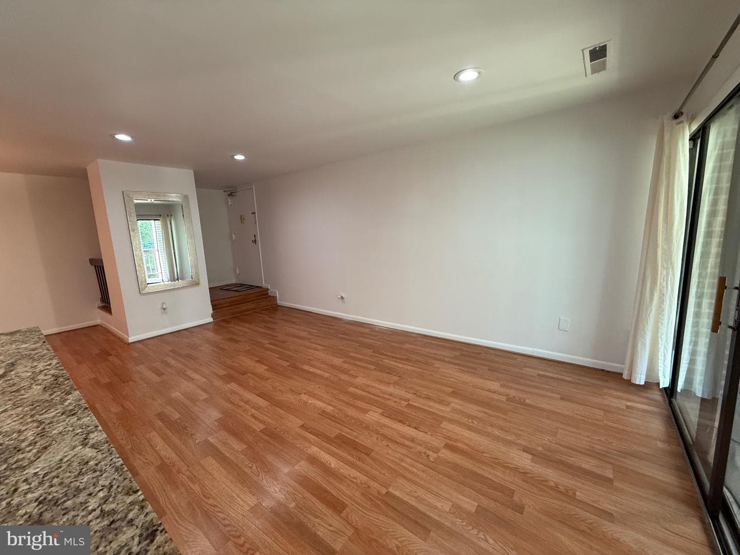 11212 Chestnut Grove Square #115 photo 4