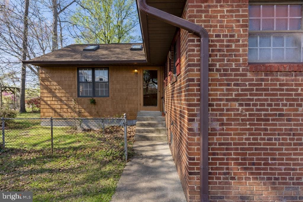 3614 Crest Drive photo 3