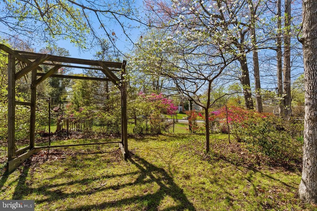 3614 Crest Drive photo 5
