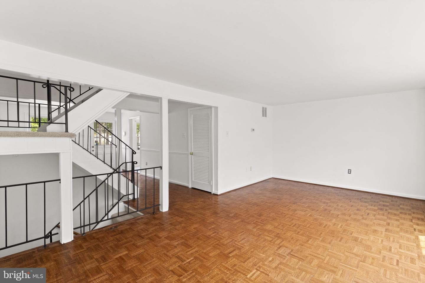 4429 Longworthe Square photo 5