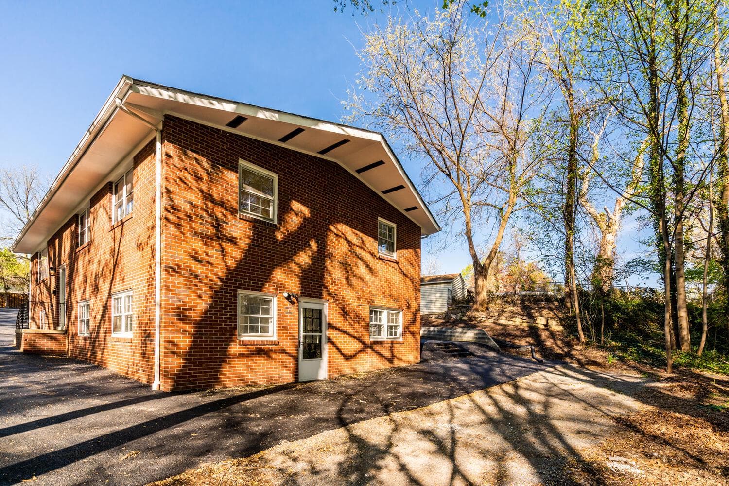 3535 Memorial Street photo 59