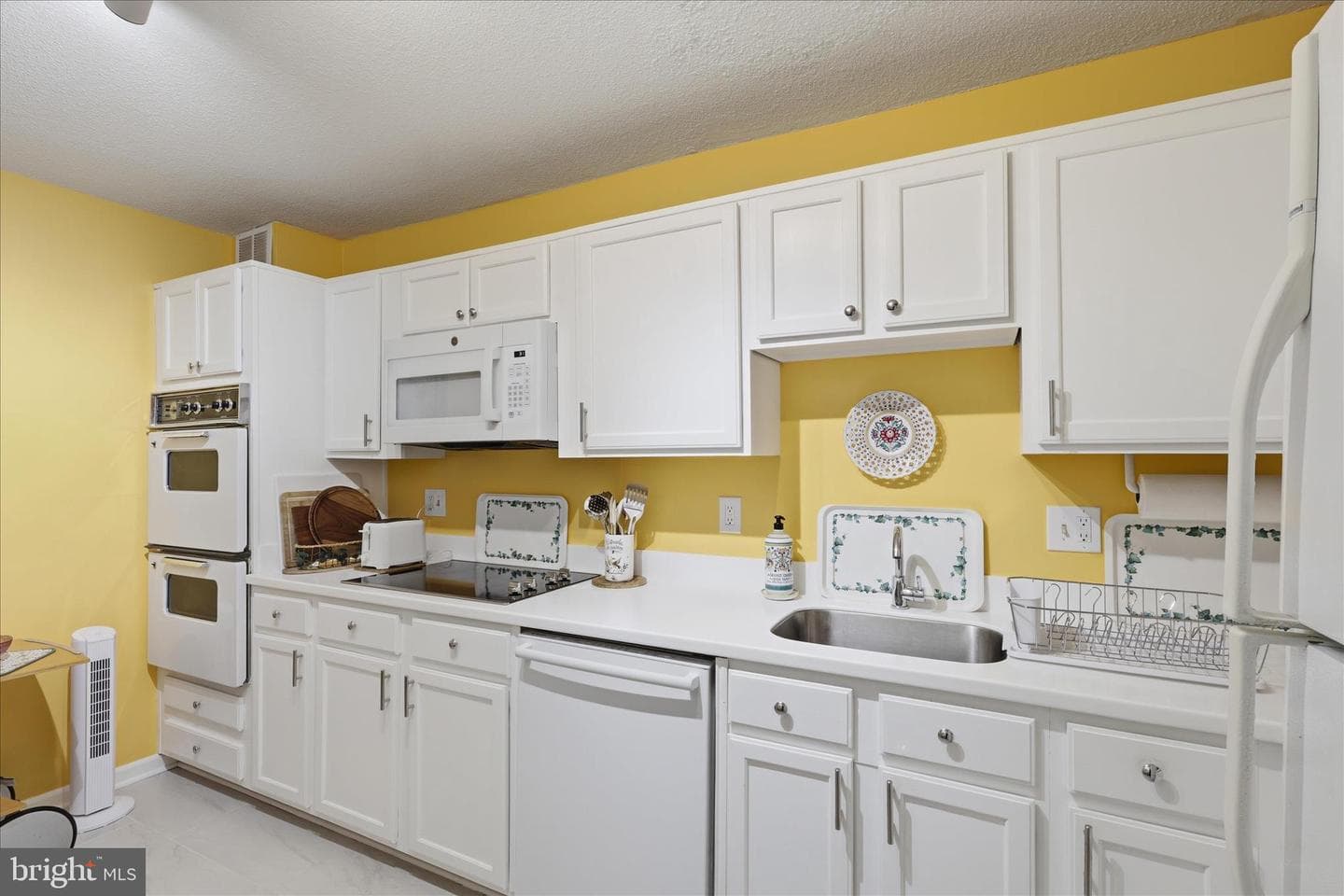 8360 Greensboro Drive #1003 photo 10