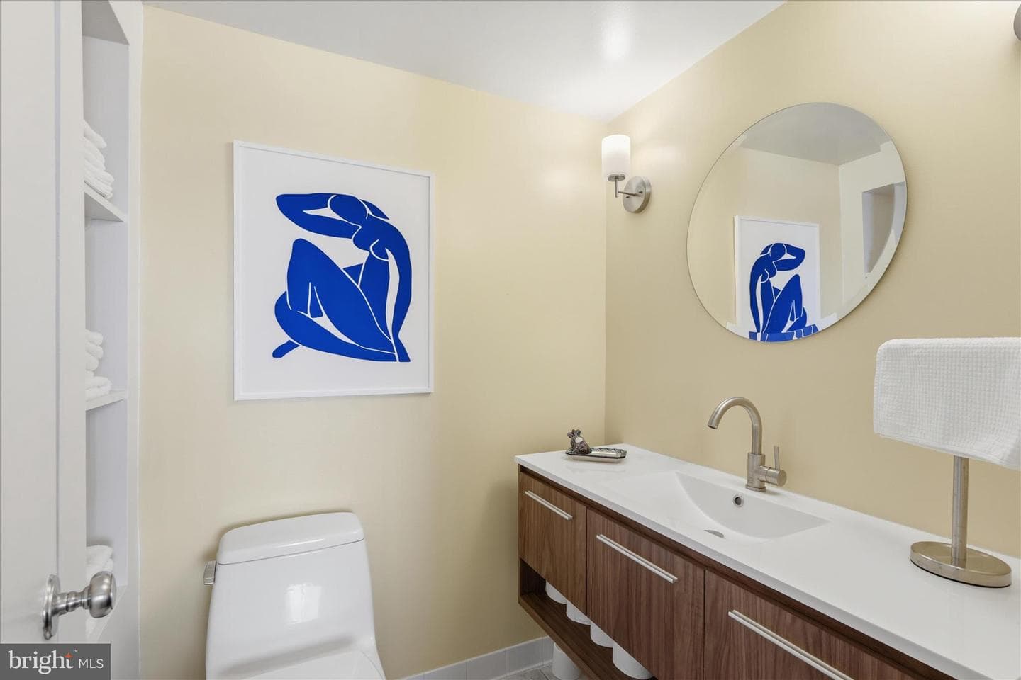 8360 Greensboro Drive #1003 photo 13