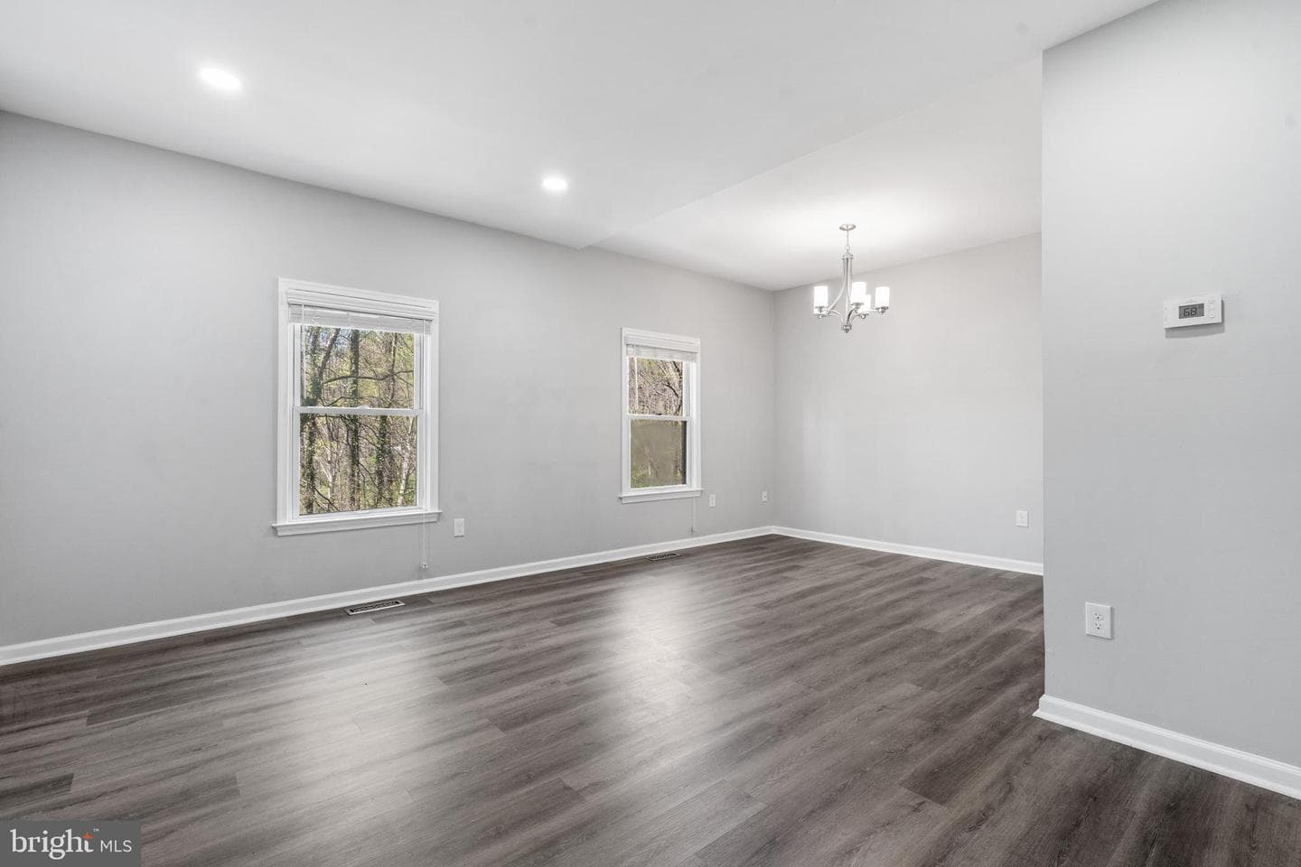 6392 Eighth Circle photo 11