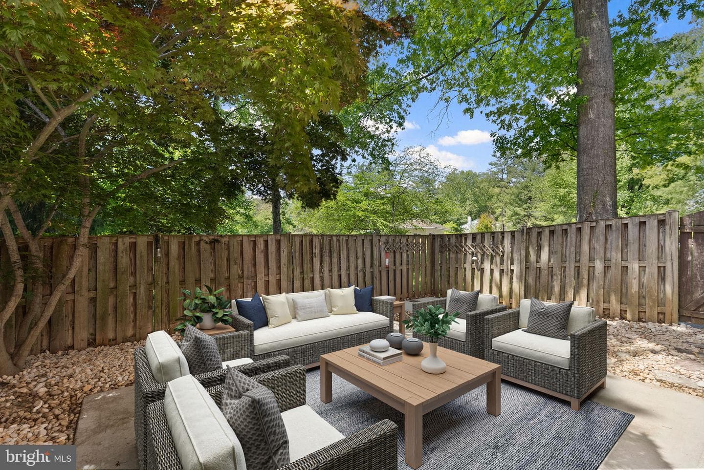 8361 Thompson Road photo 39