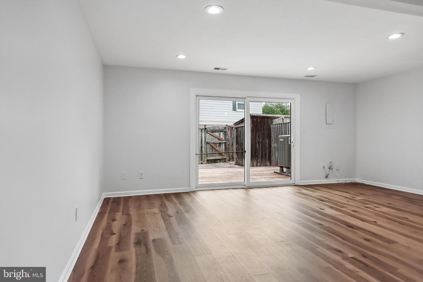 6518 Yadkin Ct photo 10
