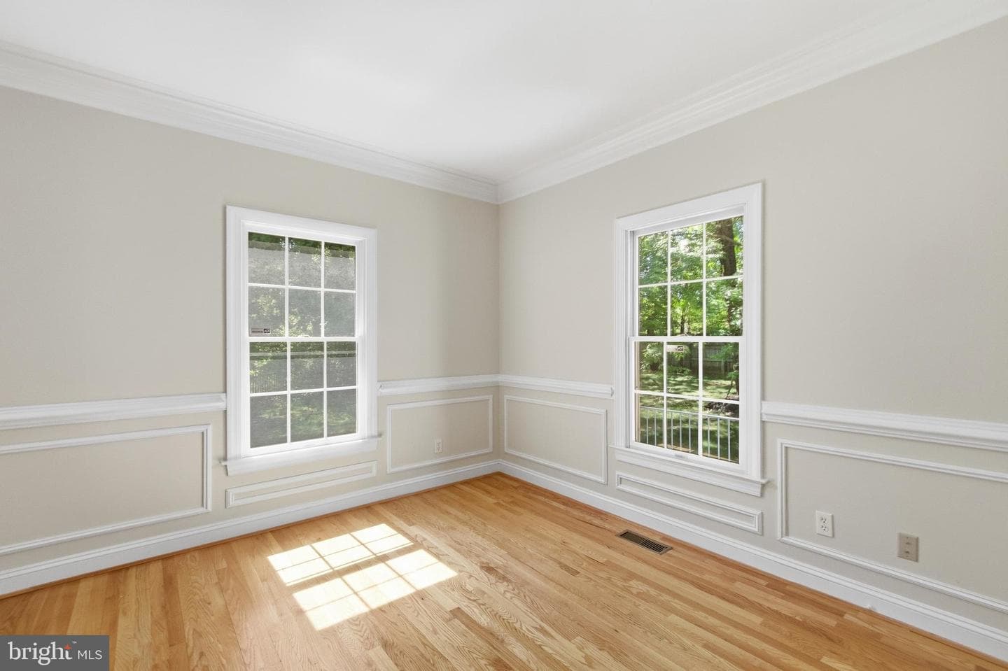 9395 Wolf Trap Creek Court photo 21