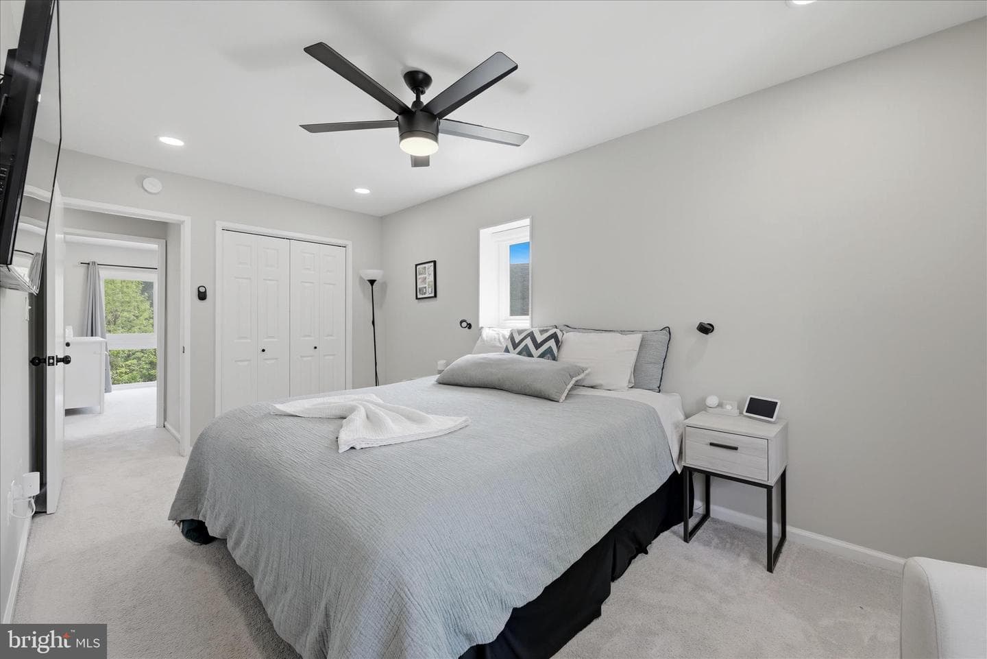 9806 Sweet Mint Drive photo 23