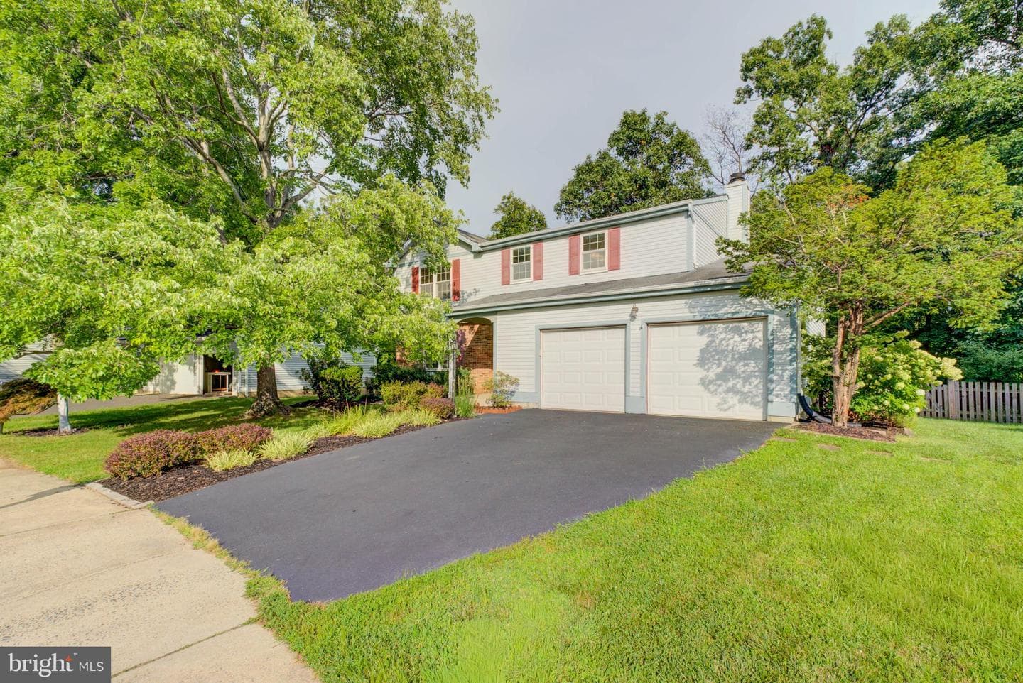 1721 Whitewood Lane photo 1
