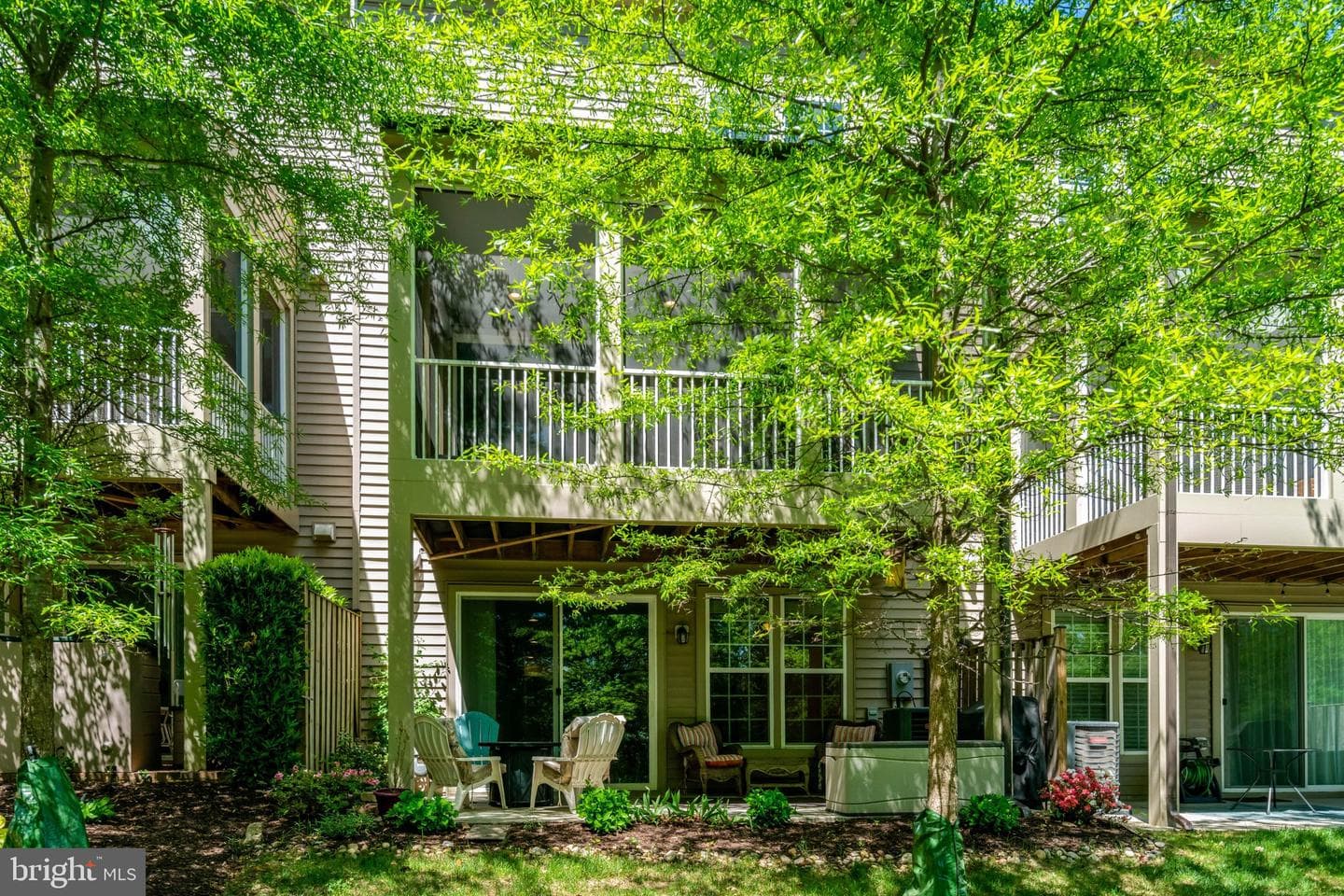 6421 Beatles Lane photo 61
