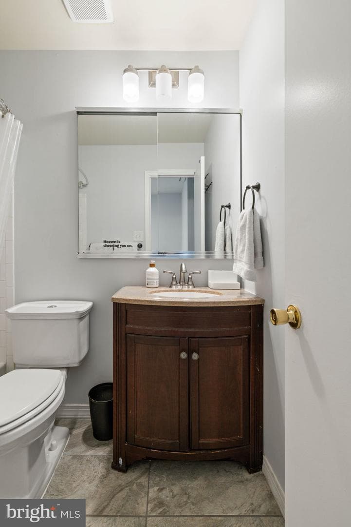 8504 Southlawn Court photo 21