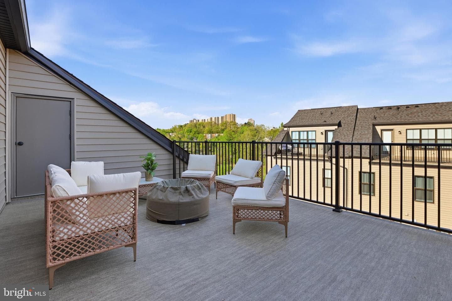 5517 Valmarana Way photo 33