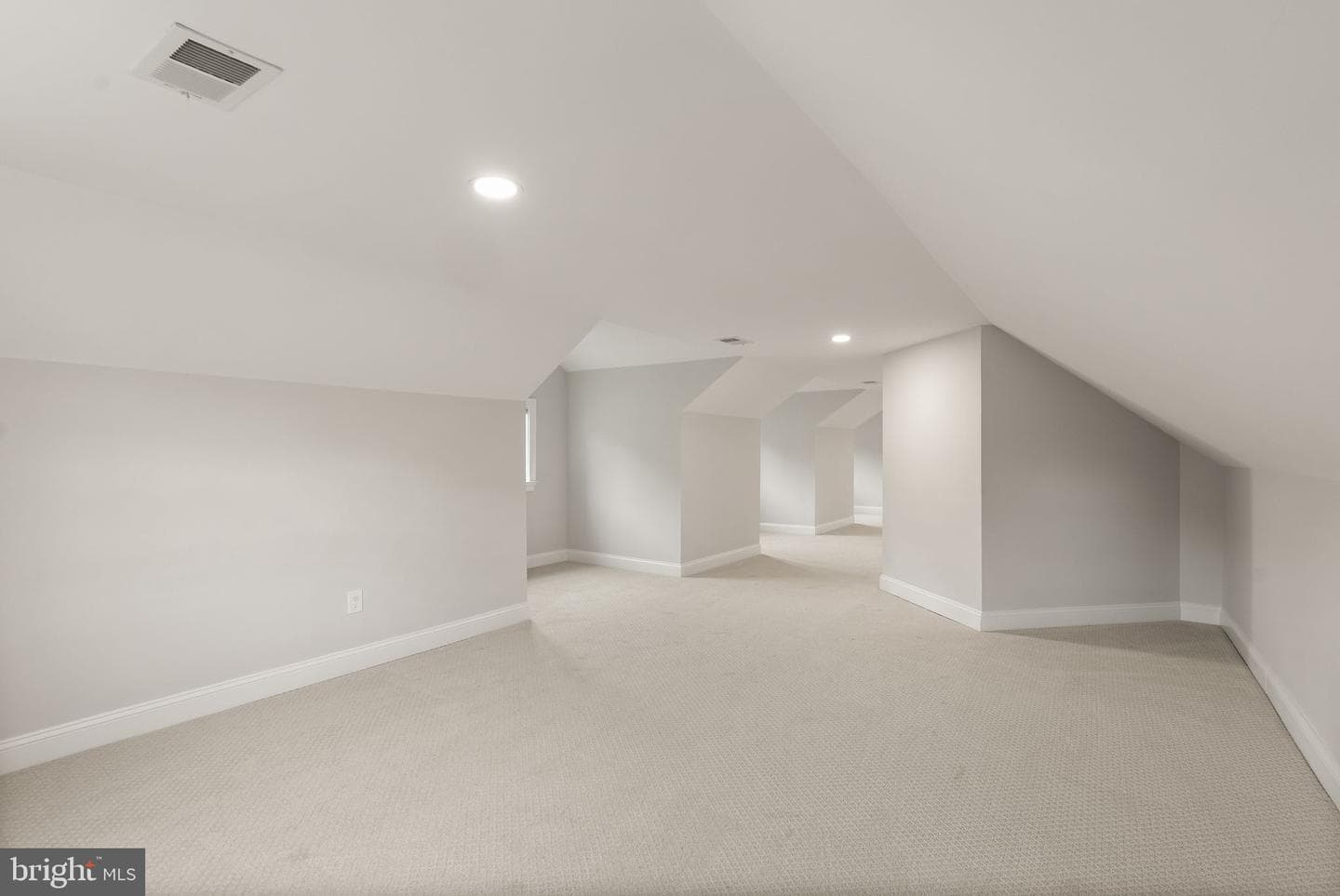 5125 Remington Drive photo 100