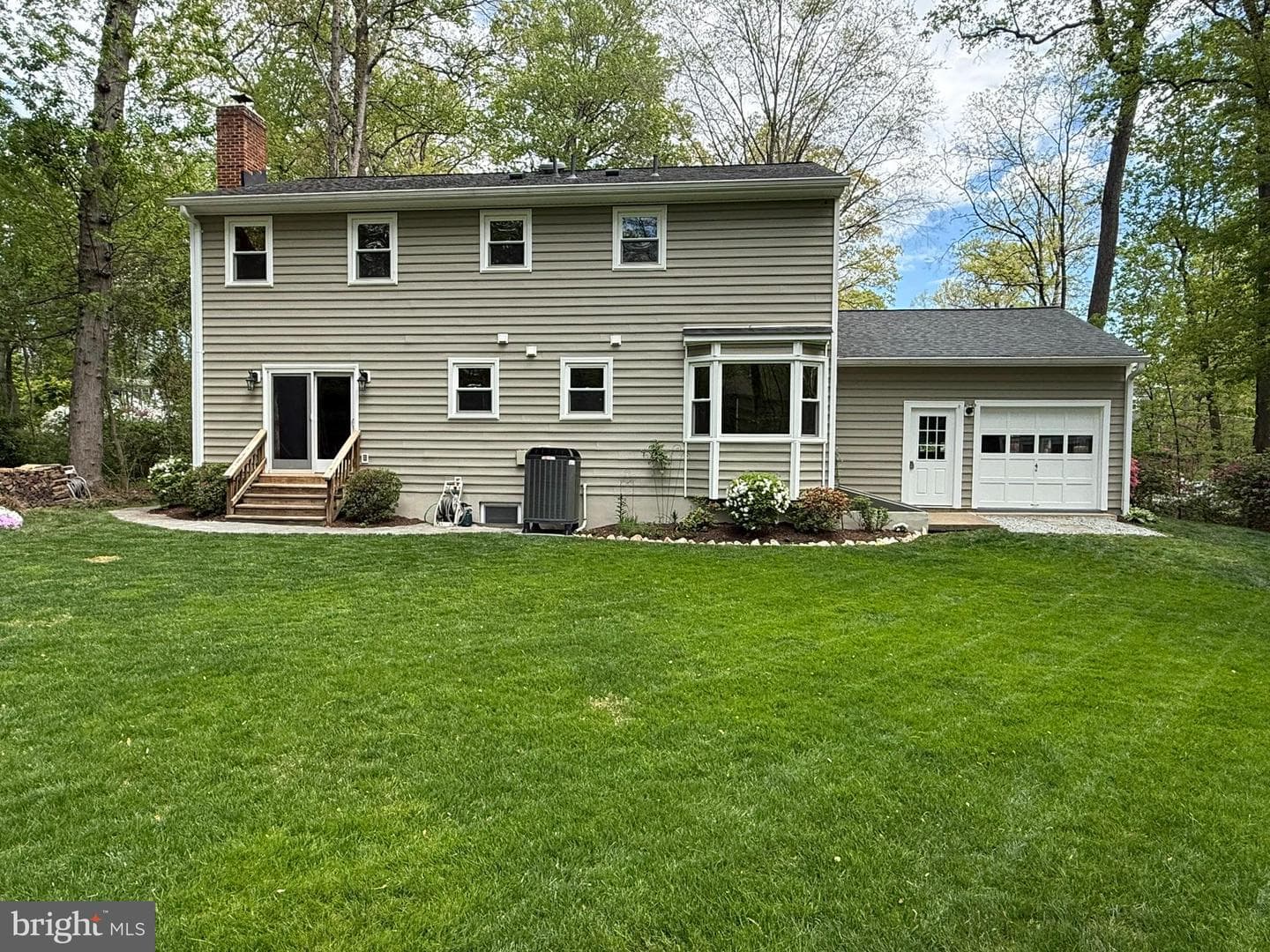 5810 Hall Street photo 114