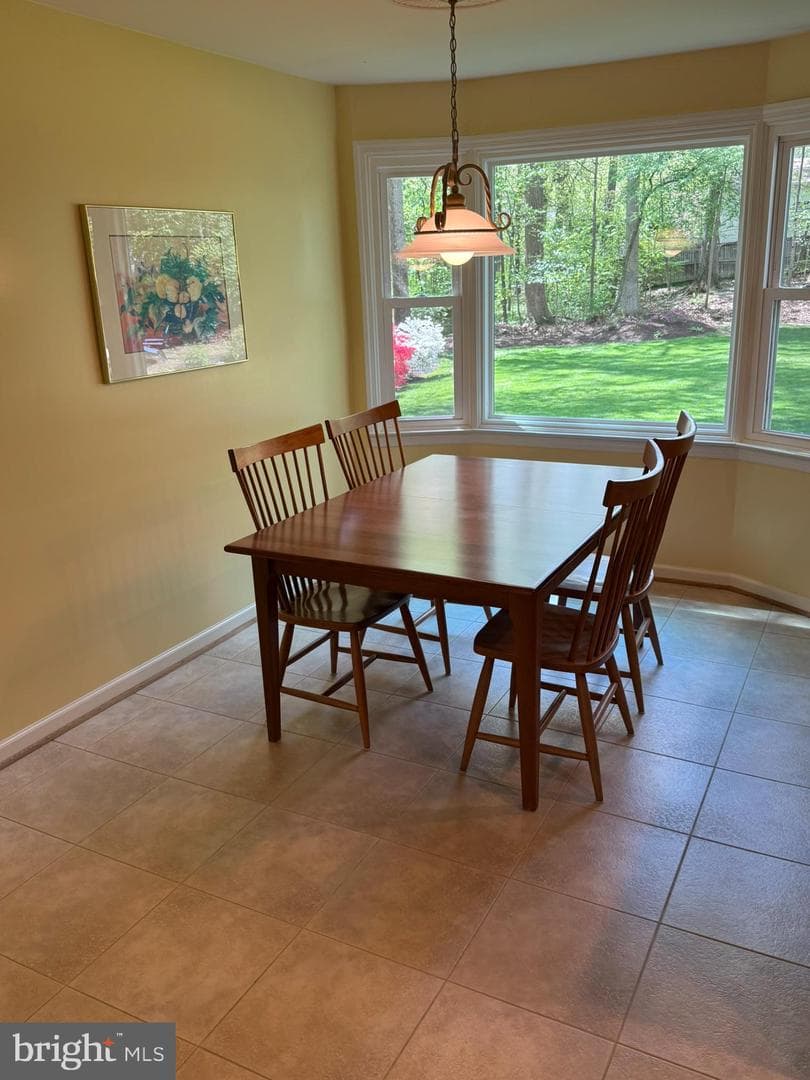 5810 Hall Street photo 24