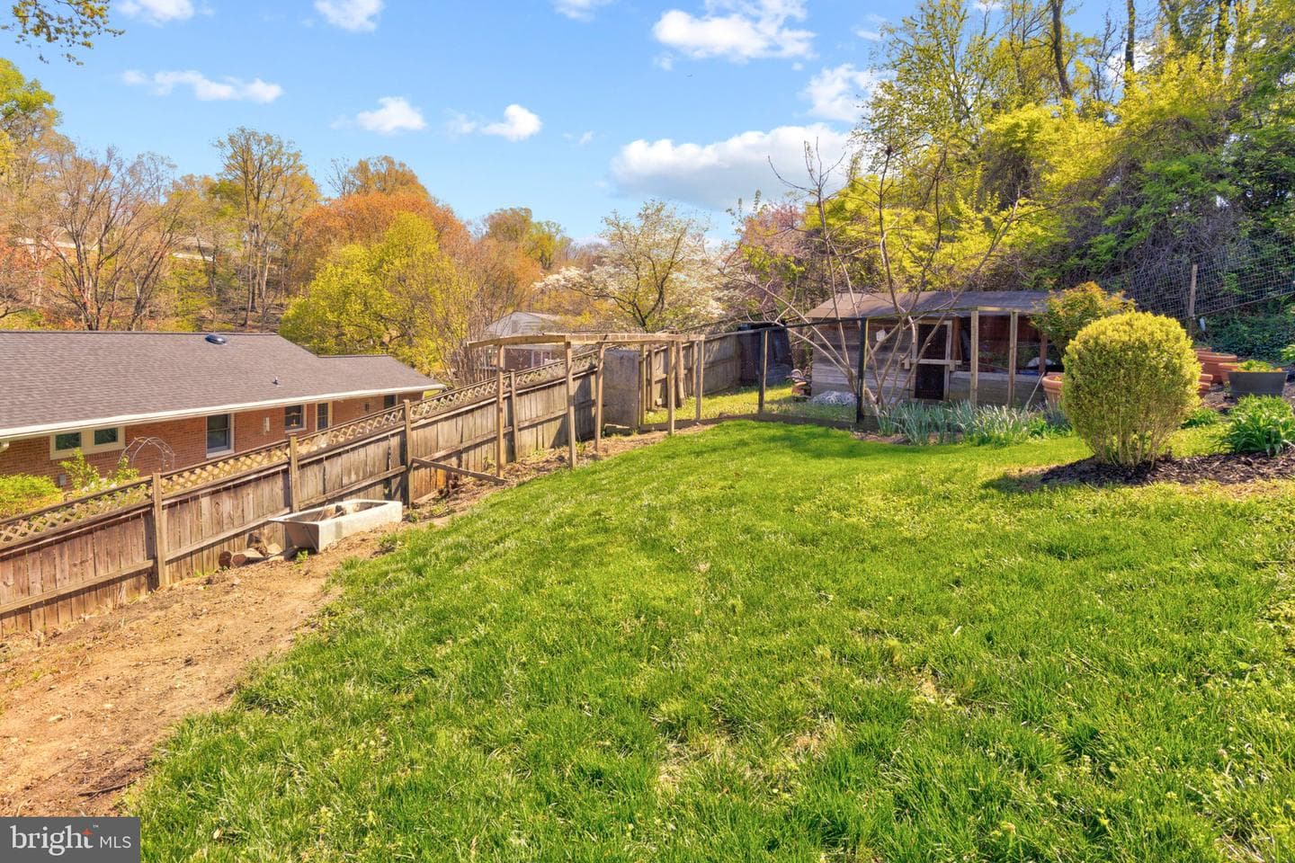 6409 The Parkway photo 39